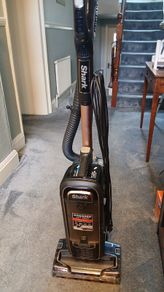 Shark Vacuum Cleaner, AX950UK