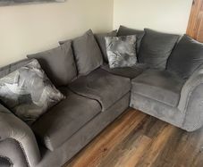 Corner suite in grey
