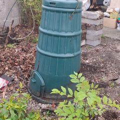 Free Compost Bin