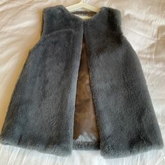 Girls gorgeous grey faux fur gilet 8 9 10