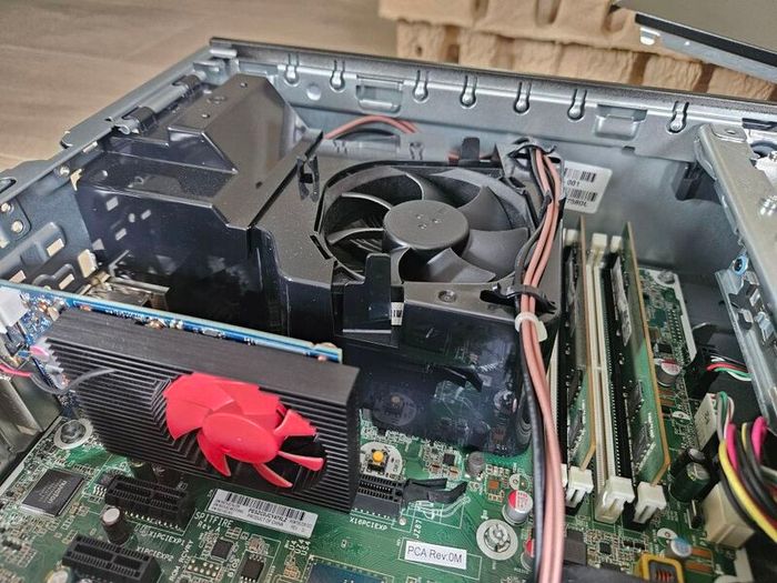 Reduced to Clear - HP Elitedesk 800 Small Form Factor - Intel i7 8GB Ram, SSD & 2TB HDD