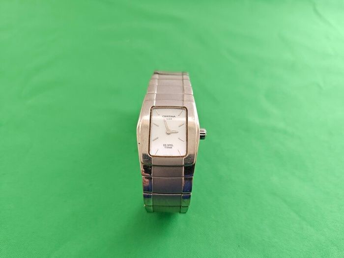 Vintage Swiss Made Certina DS Spel Titanium Lady's Quartz Swiss Watch