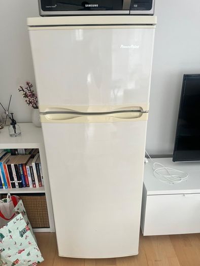 Fridge freezer