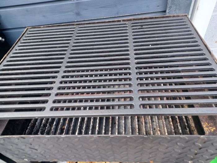 Charcoal bbq for sale