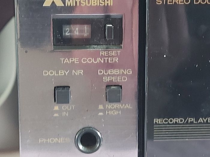 Mitsubishi Music Centre, Model DA-60R, Radio, CD, Tape, Phono, Aux, 2 Philips speakers included, in good condition for its age