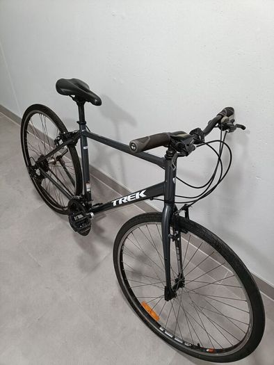 Trek hybrid bicycle size M 20 inch