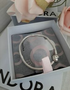 New genuine pandora charm bracelet
