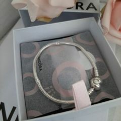 New genuine pandora charm bracelet