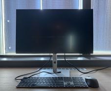 Dell 27 inch 4K USB C Monitor and Keyboard Mouse