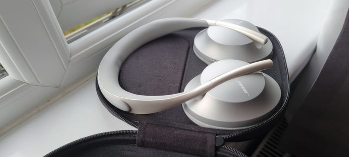 Bose Noise Cancelling Wireless Bluetooth Headphones 700 Silver