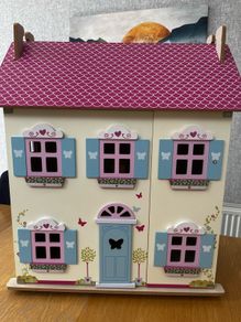 Doll's house