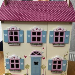 Doll's house