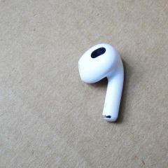 Apple Airpods 3rd gen (A2565) RIGHT Bud Only Tested Working Genuine