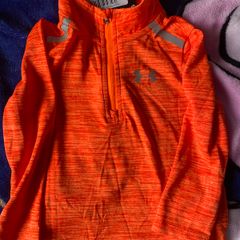 Under armour baby top