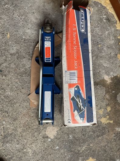 draper 1.5 tonne scissor jack