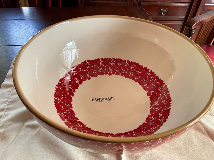 Nicholas Mosse  Red Lawn salad bowl first quality item in perfect condition