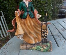 Jane Eyre figurine