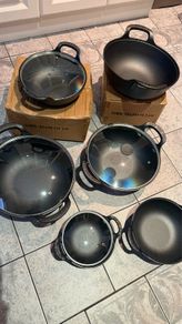 Cast Iron Skillets & Casserole Pots