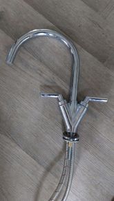 Kitchen taps