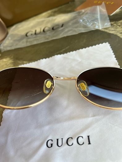 Sunglasses Golden Frame Gucci