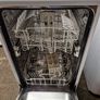 Whirlpool slimline dishwasher Image 4