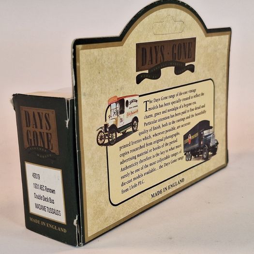 LLedo Diecast Model of Days Gone 49019 1931 AEC Renown Double Deck Bus MADAME TUSSAUDS