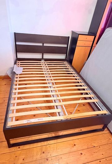 Double bed with Mattress