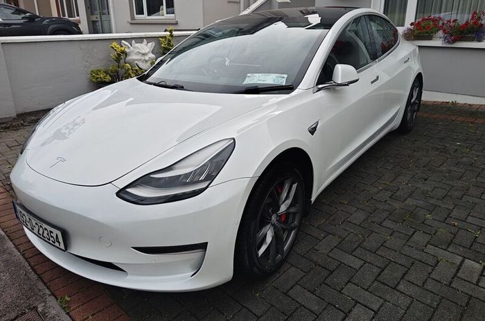 Tesla Model 3 2019