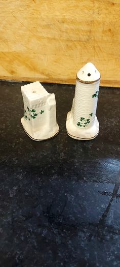 salt and pepper carrigaline pottery,cork Ireland shamrock set gold rim ,nice condition,buyer collects or pays postage thank you, sold as is