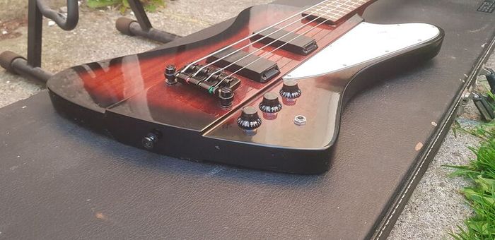 Epiphone Thunderbird bass + hardcase