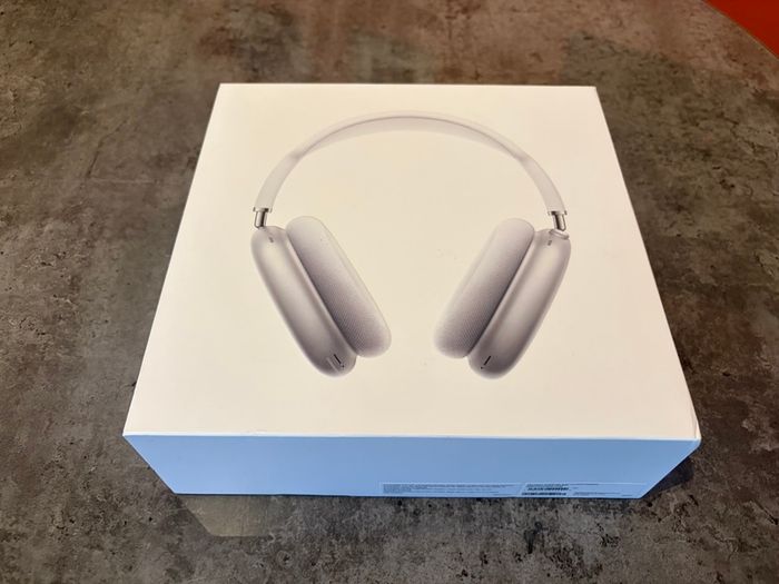 AirPods Max, Silver Lightning