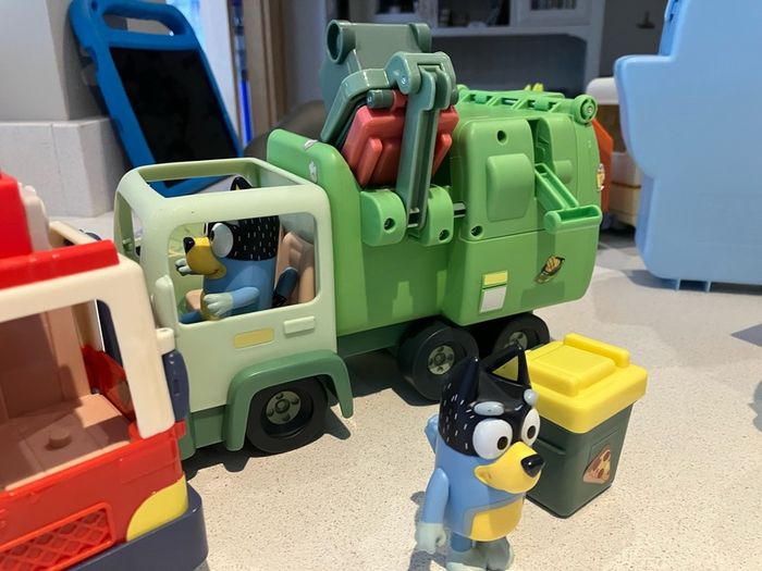 toys