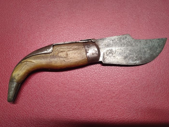Antique Spanish Navaja