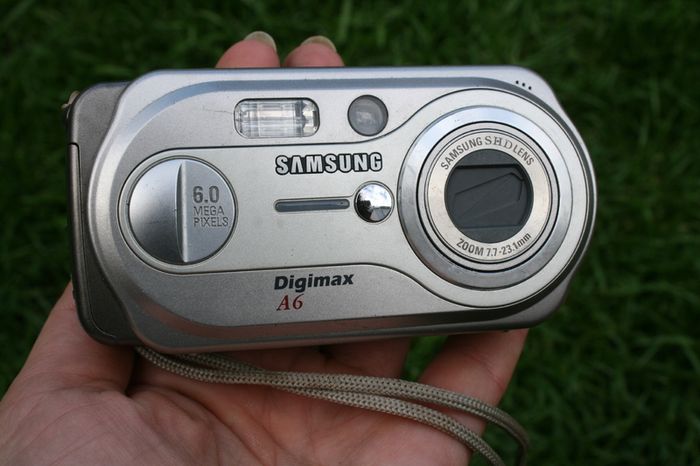 Samsung Digimax A6 6.0MP Compact Digital Camera Silver Tested