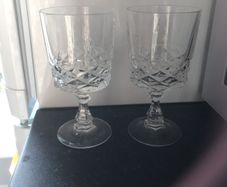 x2 Vintage Wine Glasses