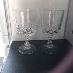 x2 Vintage Wine Glasses