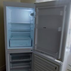 LOGIK 60/40 Fridge Freezer - White