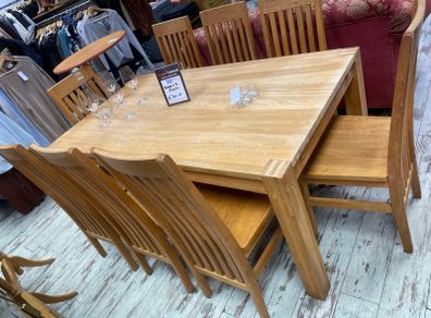 Solid Oak table and 8 chairs