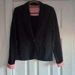 Black blazer with pink details, size 8
