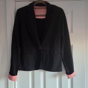 Black blazer with pink details, size 8