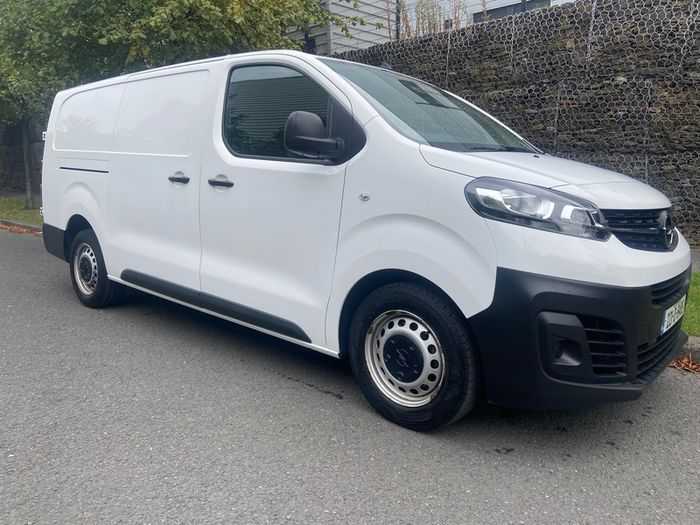 2022 Opel Vivaro 82km