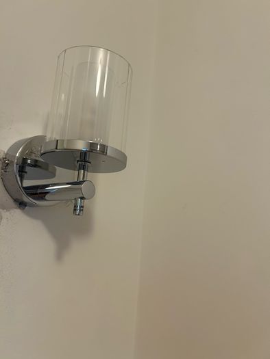 bathroom wall lights
