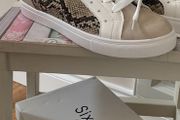 Bnwt size 40