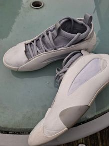 Adidas Harden Volume 8