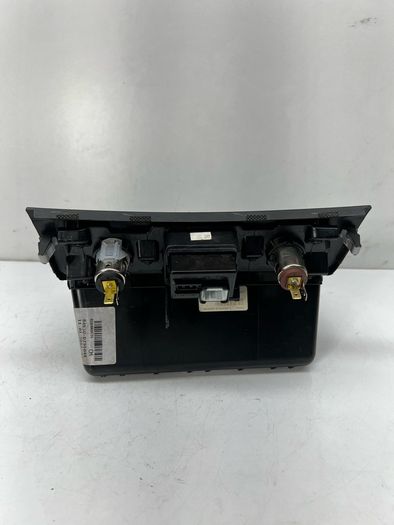 Hyundai Tucson Twin Double 12v Power Socket Outlets With Trim 2017 84630-d79104x A2l5b3s