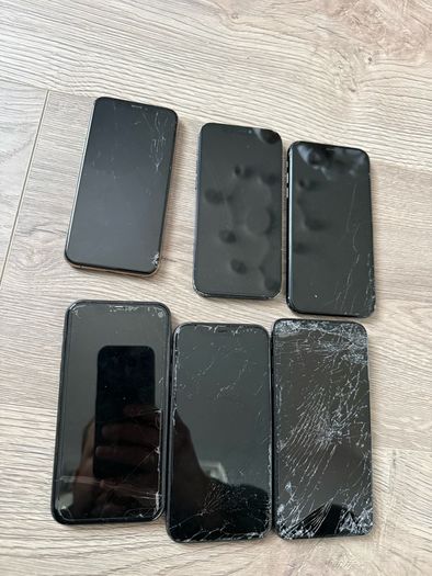 Bulk of Iphones