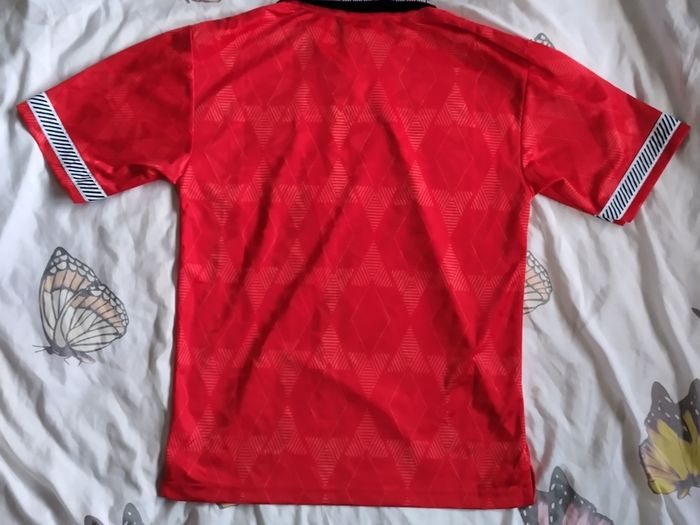 England football Score draw 1990 away shirt