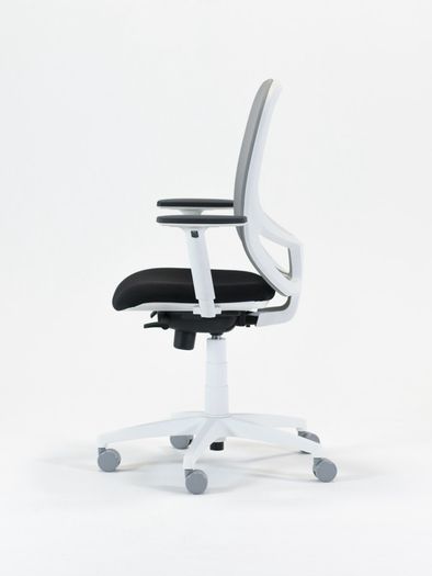 Andy Mesh Back Ergonomic Operators Chair White Frame