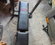 York 6600 adjustable bench and bar