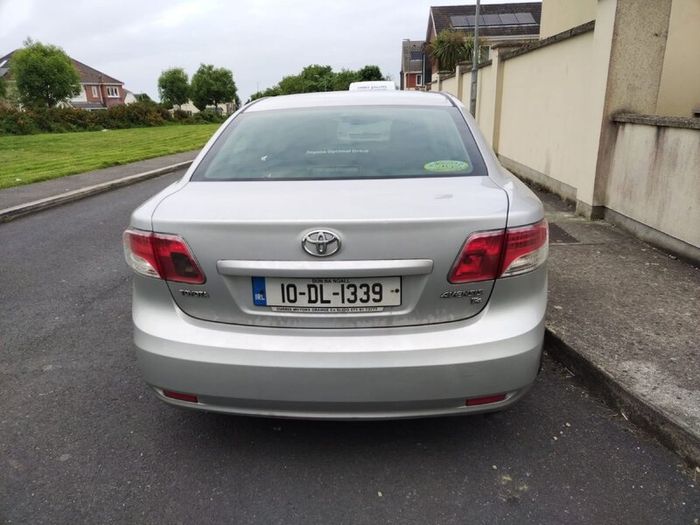 Toyota Avensis 2010